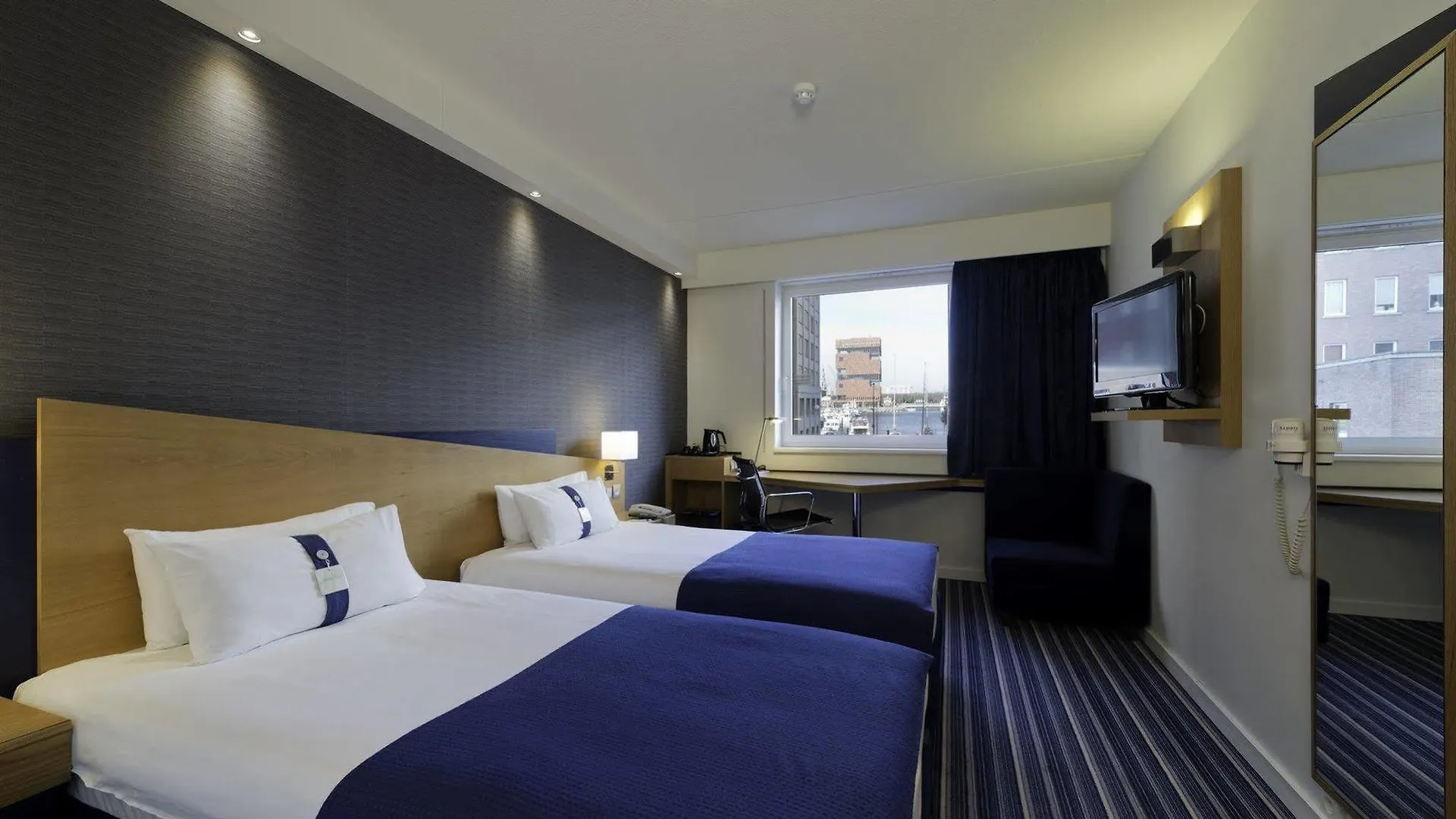 Holiday Inn Express Antwerpen City North By Ihg Hotel Antwerp