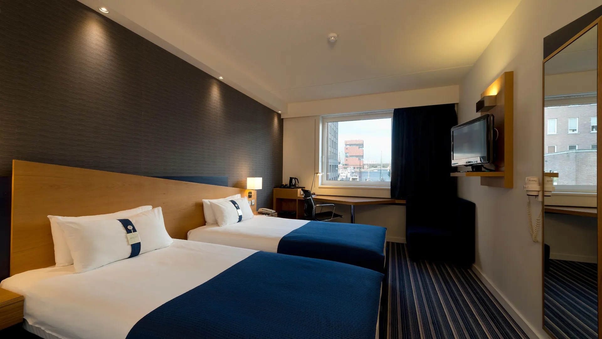 Holiday Inn Express Antwerpen City North By Ihg Hotel