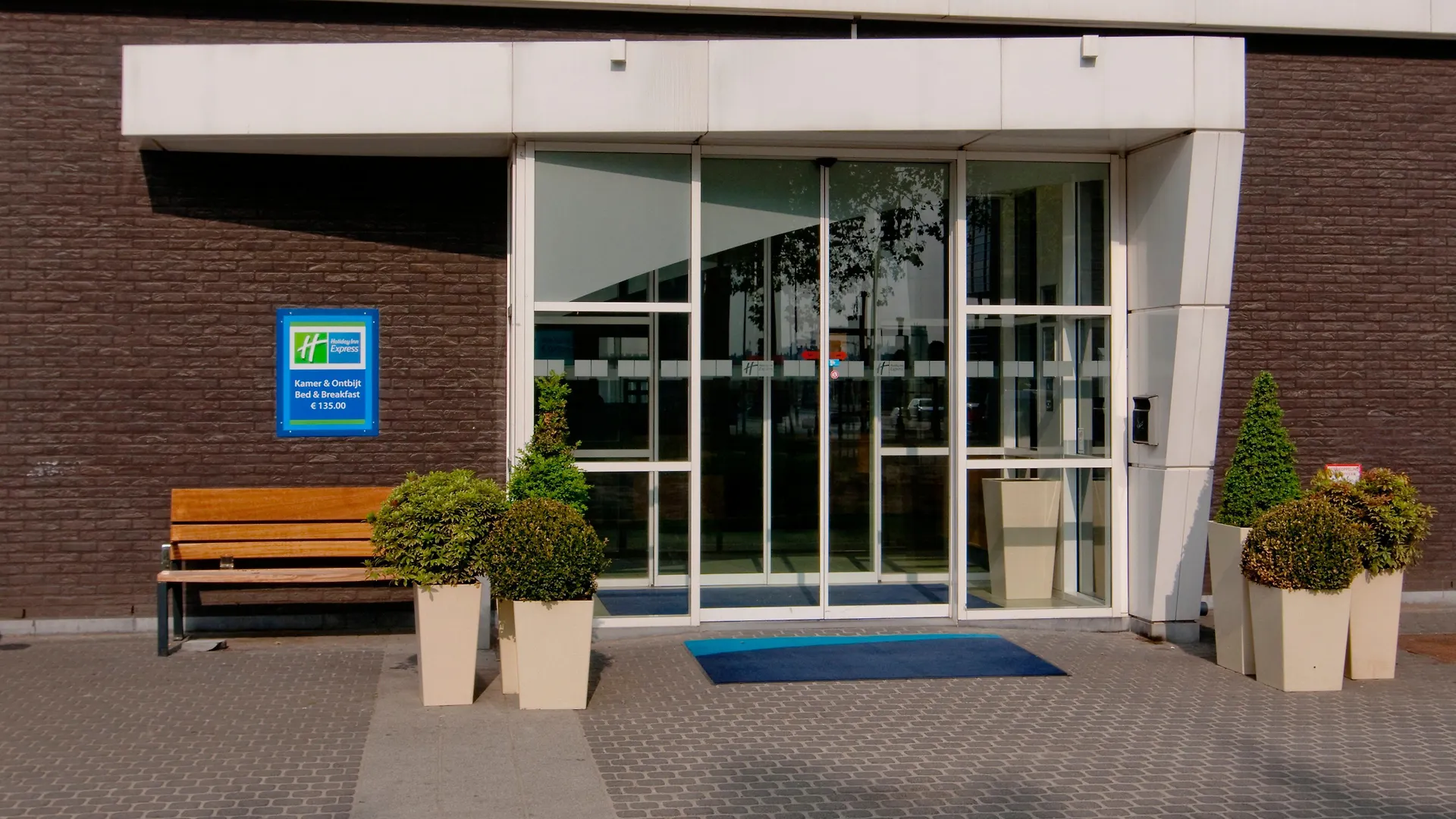 Holiday Inn Express Antwerpen City North By Ihg Antwerp
