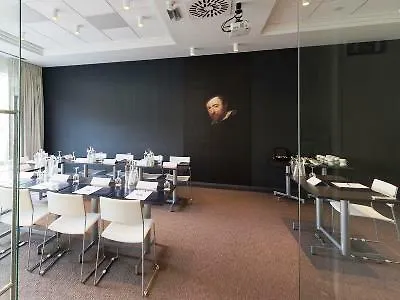 Holiday Inn Express Antwerpen City North By Ihg Antwerp