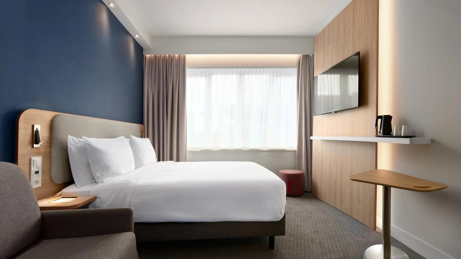 Holiday Inn Express Antwerpen City North By Ihg Hotel Antwerp